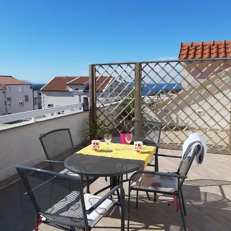 Place 2 Apartman