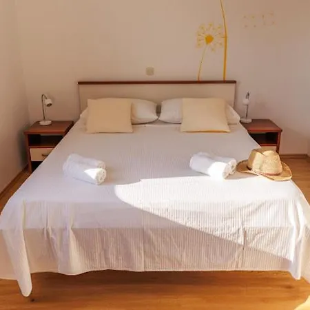 Place 2 Apartment *